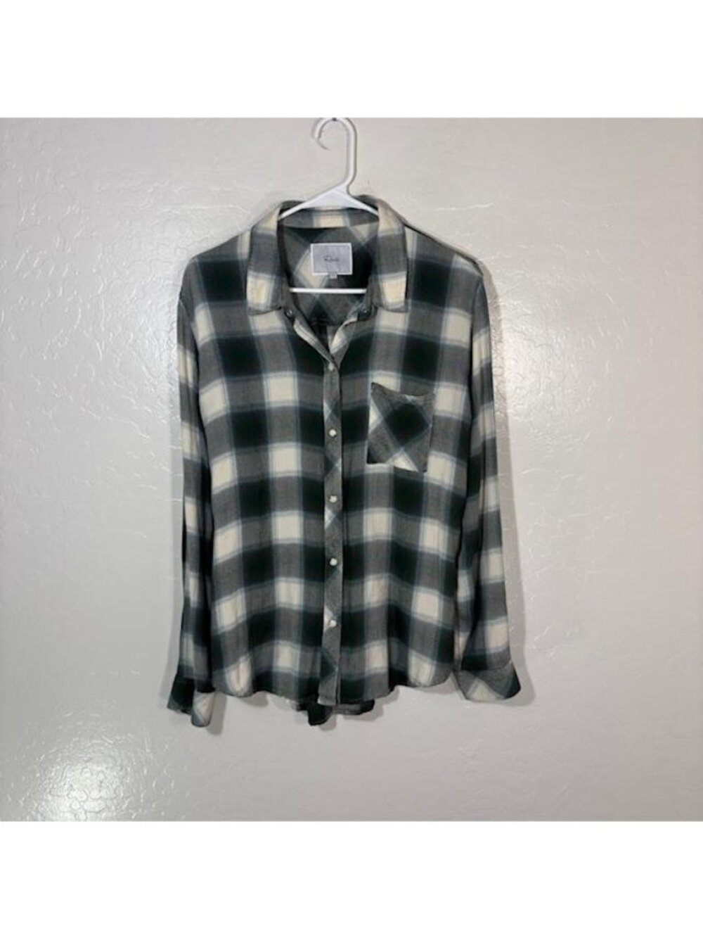 Rails Hunter Shirt Womens Large Green White Plaid Soft Rayon Button Up Top - Picture 1 of 10